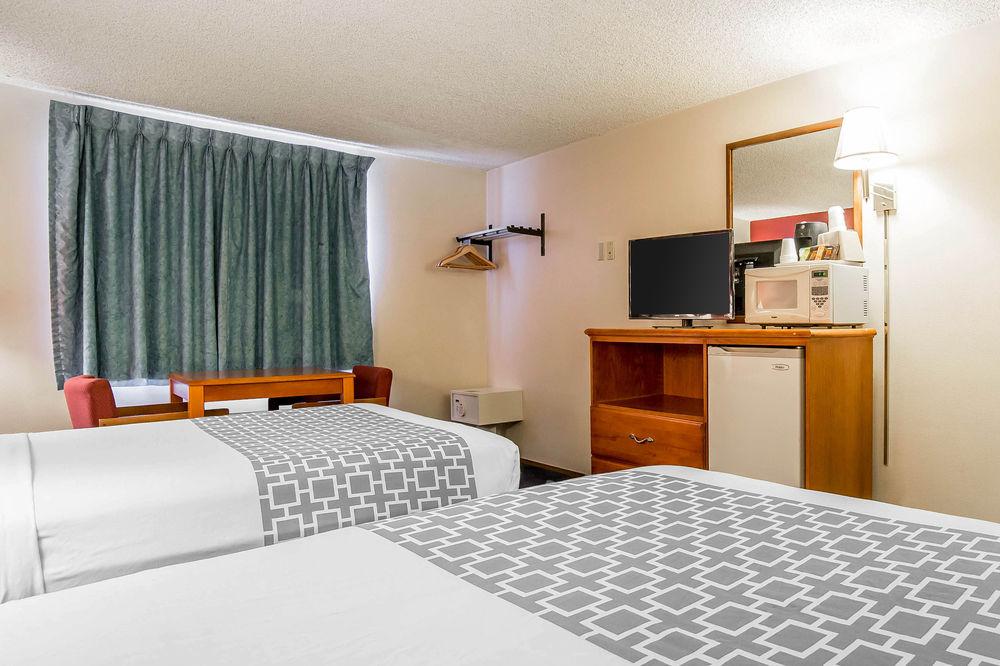 Grizzly Inn エバンストン エクステリア 写真